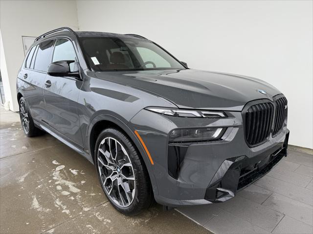 new 2025 BMW X7 car, priced at $125,075