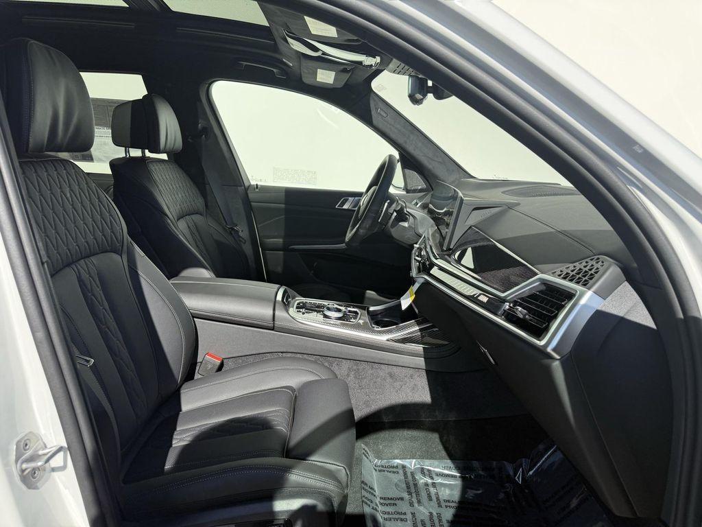 new 2026 BMW X7 car, priced at $122,650