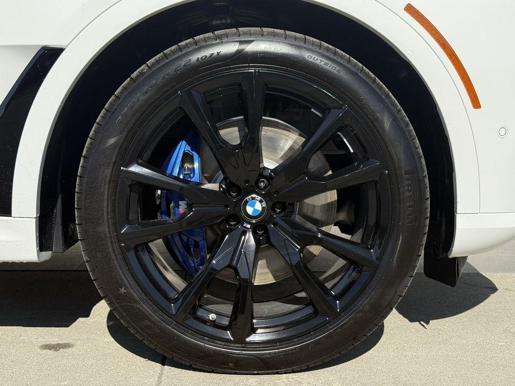new 2026 BMW X7 car, priced at $122,650