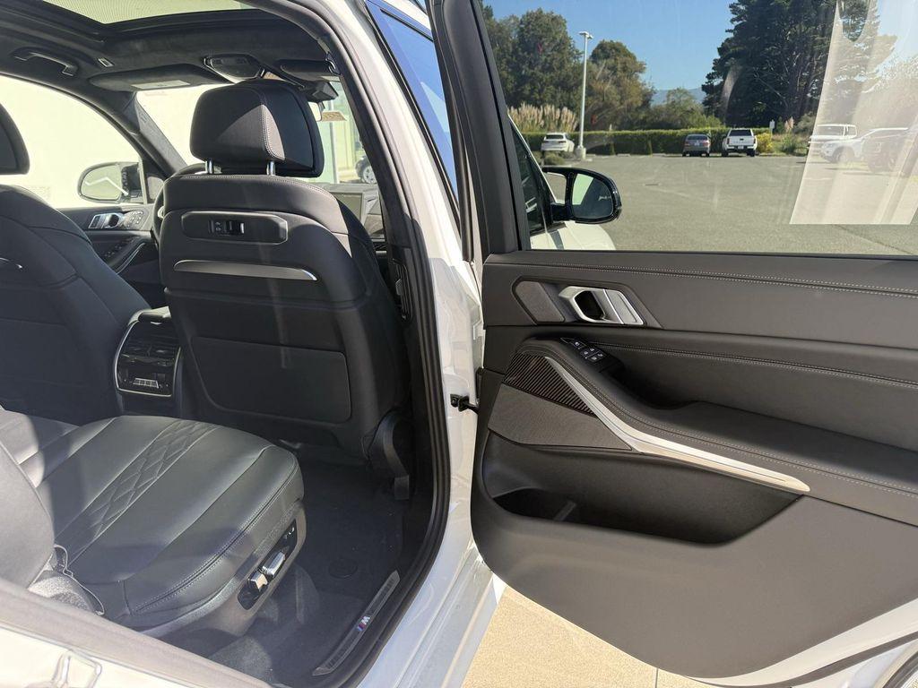 new 2026 BMW X7 car, priced at $122,650