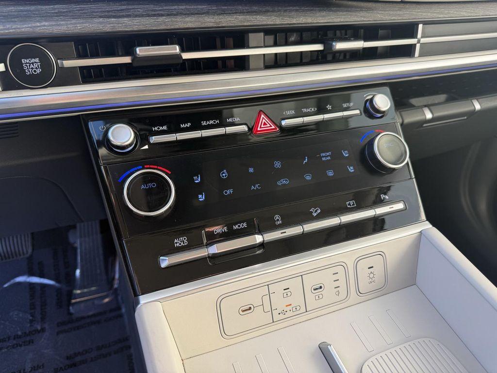 used 2024 Hyundai Santa Fe car, priced at $29,888