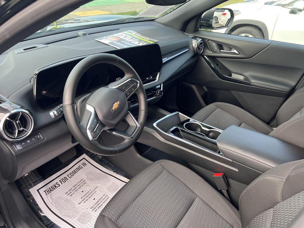 used 2025 Chevrolet Equinox car, priced at $28,888