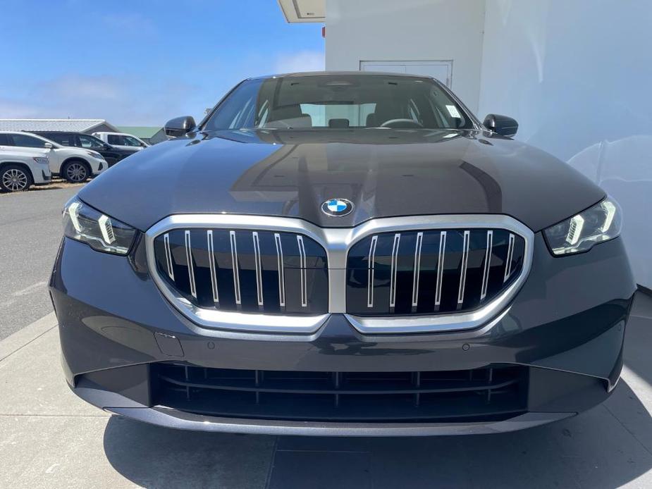 new 2024 BMW 530 car, priced at $61,095