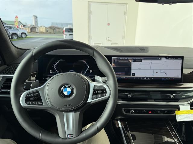 new 2025 BMW X7 car, priced at $98,385