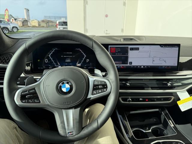 new 2025 BMW X7 car, priced at $101,275