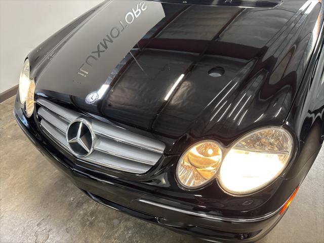 used 2007 Mercedes-Benz CLK-Class car, priced at $7,888