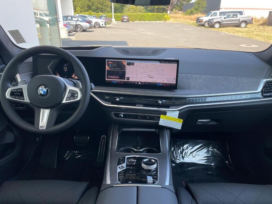 new 2025 BMW X7 car, priced at $97,250