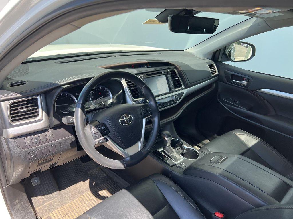 used 2019 Toyota Highlander car, priced at $30,988