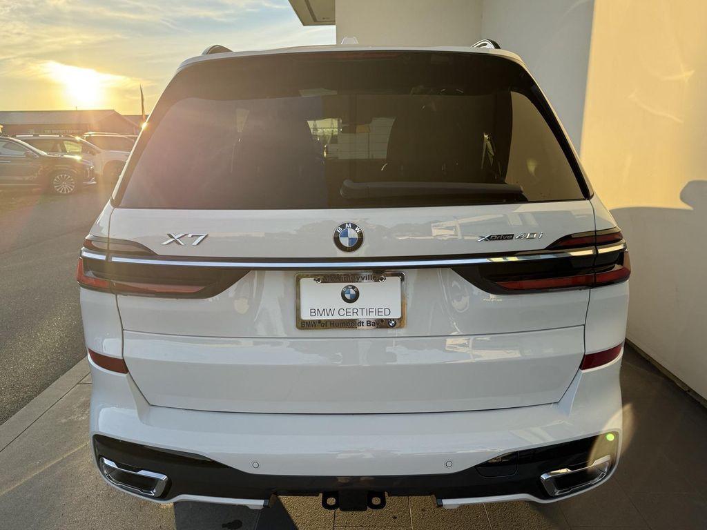 new 2025 BMW X7 car, priced at $98,385