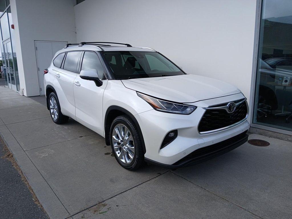 used 2020 Toyota Highlander car, priced at $29,888