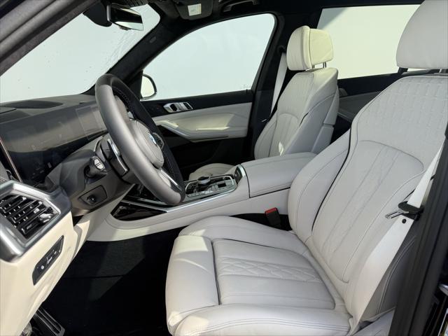 new 2025 BMW X7 car, priced at $122,050