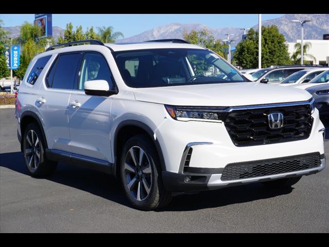 new 2025 Honda Pilot car, priced at $46,850