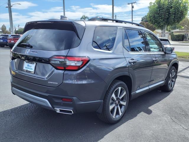 new 2025 Honda Pilot car, priced at $46,395