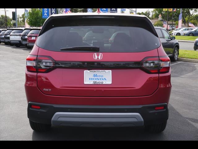 new 2025 Honda Pilot car, priced at $45,680