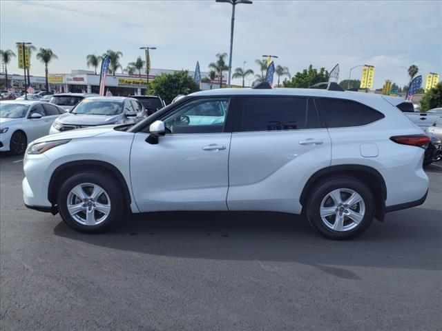 used 2022 Toyota Highlander car, priced at $30,263