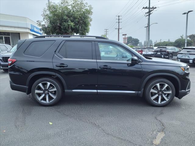 new 2025 Honda Pilot car, priced at $46,395