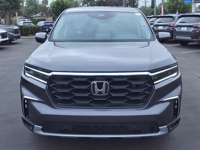 new 2025 Honda Pilot car, priced at $45,225