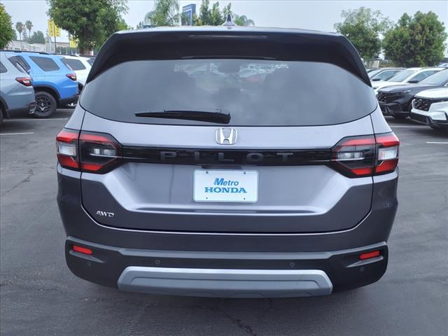 new 2025 Honda Pilot car, priced at $45,225