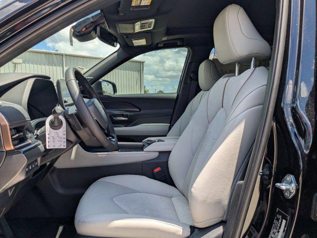 new 2025 Toyota Grand Highlander Hybrid car, priced at $62,148