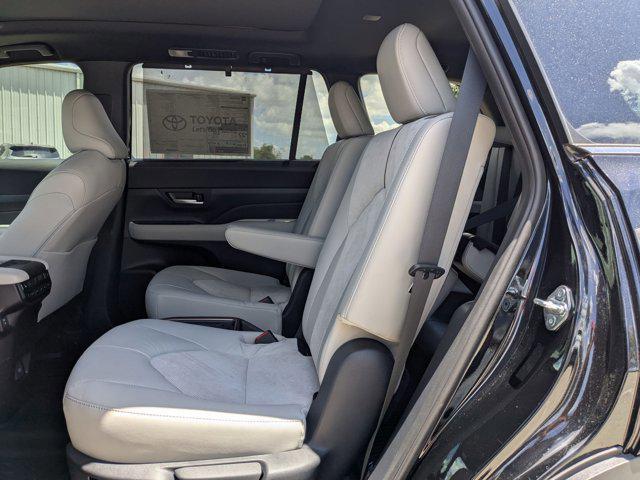 new 2025 Toyota Grand Highlander Hybrid car, priced at $62,148