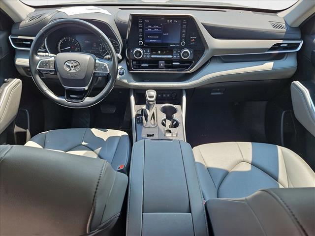 used 2021 Toyota Highlander car, priced at $29,250