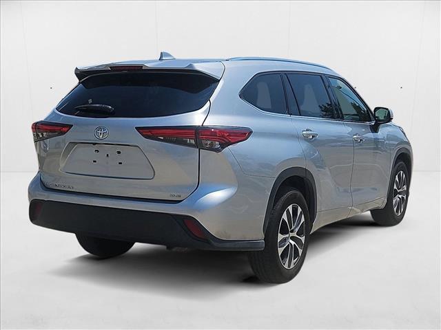 used 2021 Toyota Highlander car, priced at $29,250