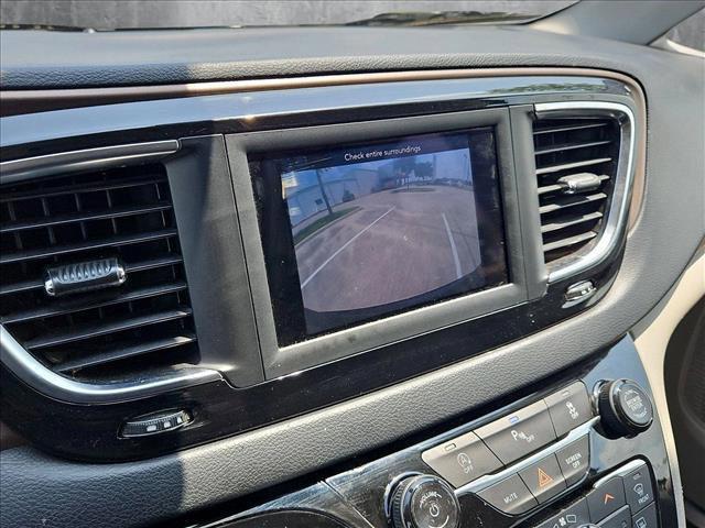 used 2018 Chrysler Pacifica car, priced at $15,991
