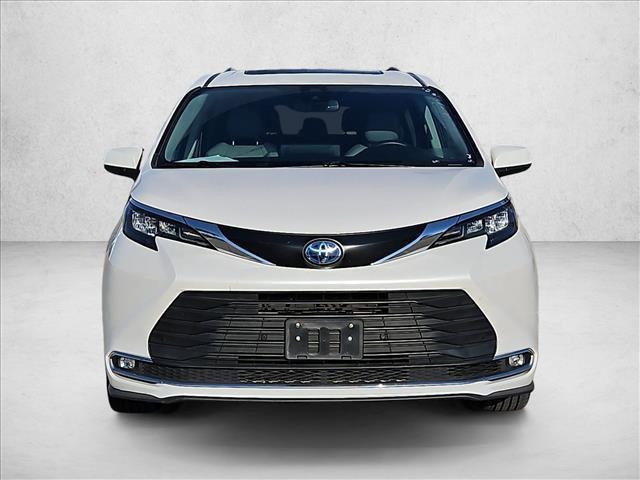 used 2024 Toyota Sienna car, priced at $40,991