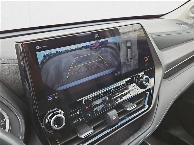 used 2021 Toyota Highlander Hybrid car, priced at $39,991