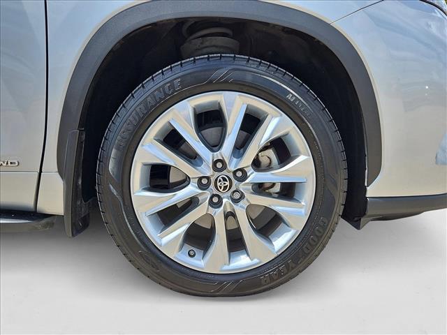 used 2021 Toyota Highlander Hybrid car, priced at $39,991