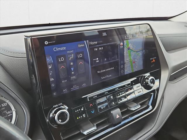 used 2021 Toyota Highlander Hybrid car, priced at $39,991