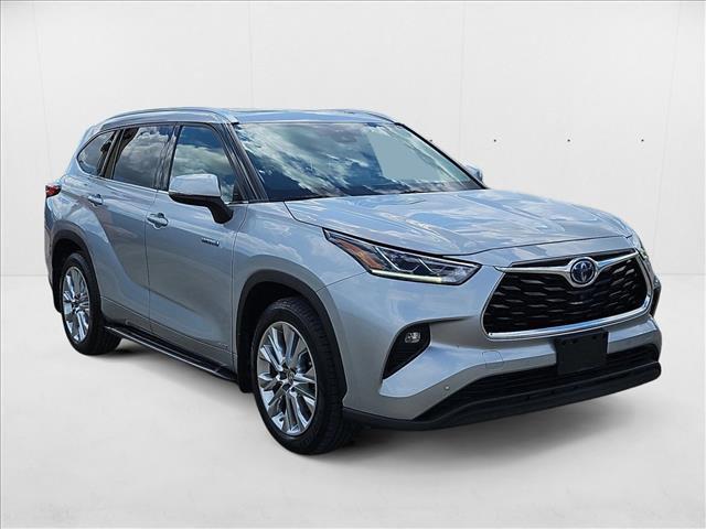 used 2021 Toyota Highlander Hybrid car, priced at $39,991