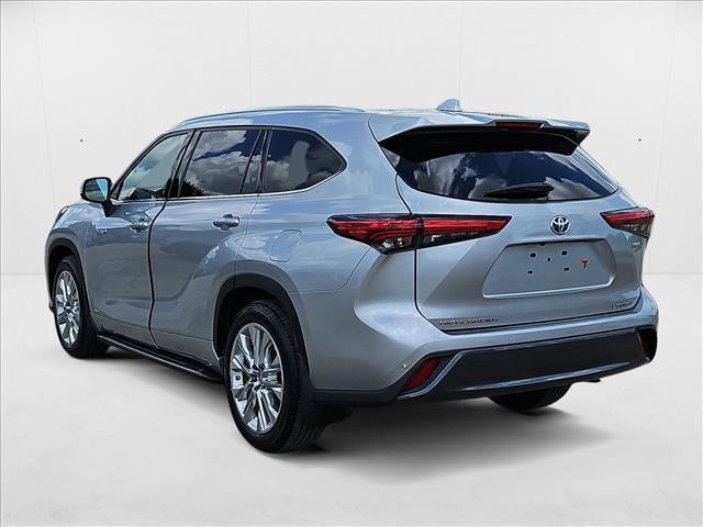 used 2021 Toyota Highlander Hybrid car, priced at $39,991