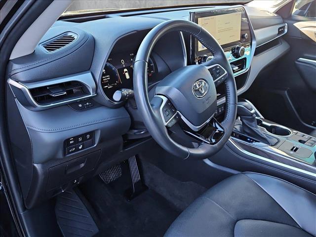 used 2023 Toyota Highlander car, priced at $43,991