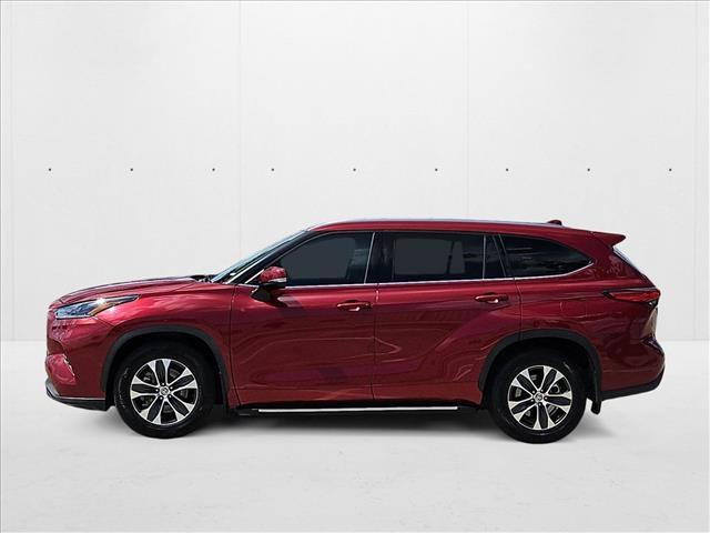 used 2021 Toyota Highlander car, priced at $30,991