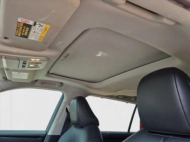 used 2021 Toyota Highlander car, priced at $30,991