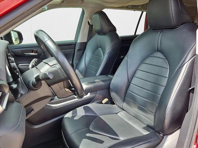 used 2021 Toyota Highlander car, priced at $30,991