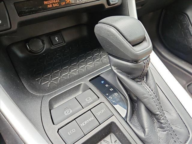 used 2020 Toyota RAV4 car, priced at $24,991