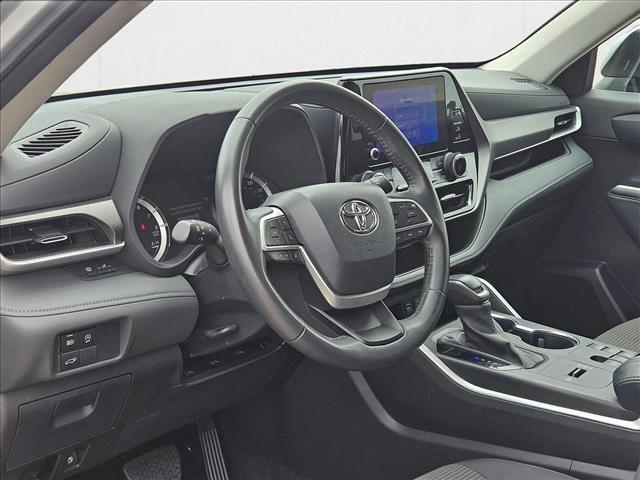used 2024 Toyota Highlander car, priced at $37,991