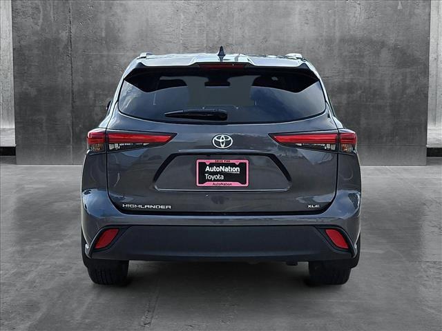 used 2023 Toyota Highlander car, priced at $38,491