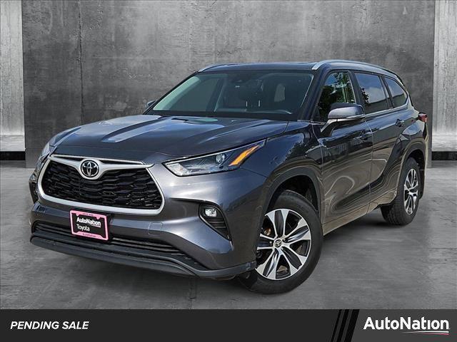 used 2023 Toyota Highlander car, priced at $36,991
