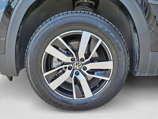used 2023 Volkswagen Atlas car, priced at $25,991
