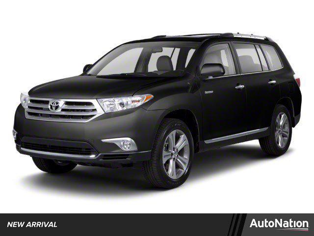 used 2013 Toyota Highlander car, priced at $12,991