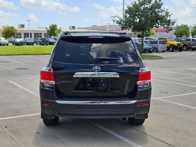 used 2013 Toyota Highlander car, priced at $12,991