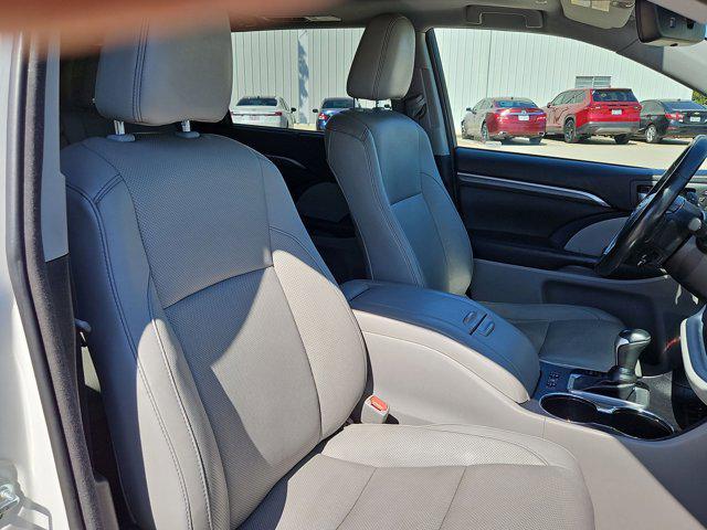 used 2018 Toyota Highlander car, priced at $22,491