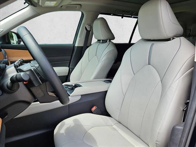 used 2025 Toyota Grand Highlander car, priced at $56,991