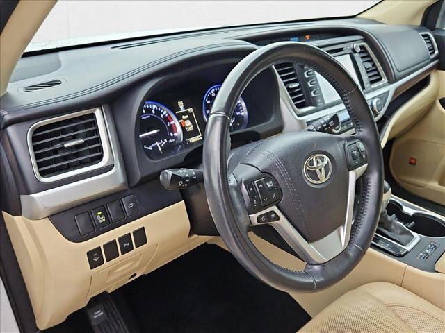 used 2015 Toyota Highlander car, priced at $16,398