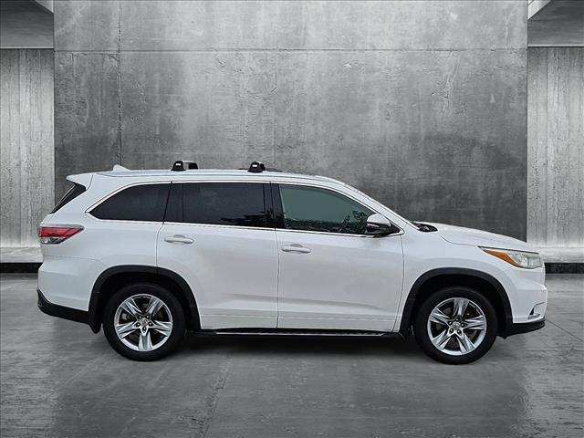 used 2015 Toyota Highlander car, priced at $17,991