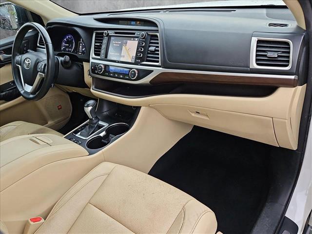 used 2015 Toyota Highlander car, priced at $17,991