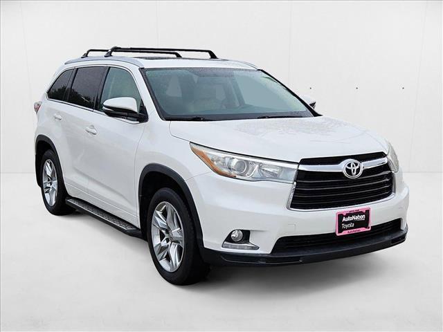 used 2015 Toyota Highlander car, priced at $16,398